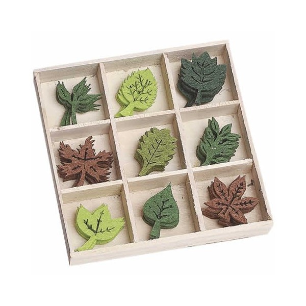 Felt ornaments leaves