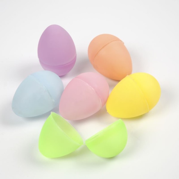 Coloured plastic eggs, 60mm, 12 pcs