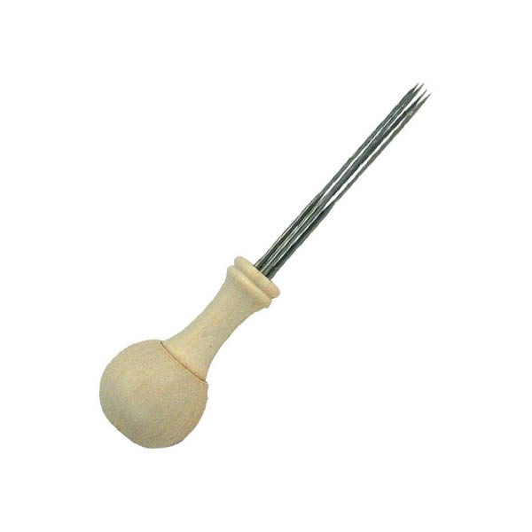 Wooden handle with four felting needles