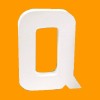 Q aus Pappe