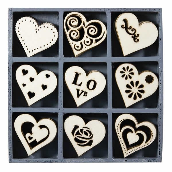 Wooden elements : hearts