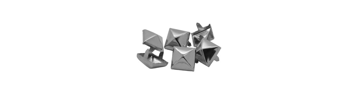 Nieten / Oesen aus Metall